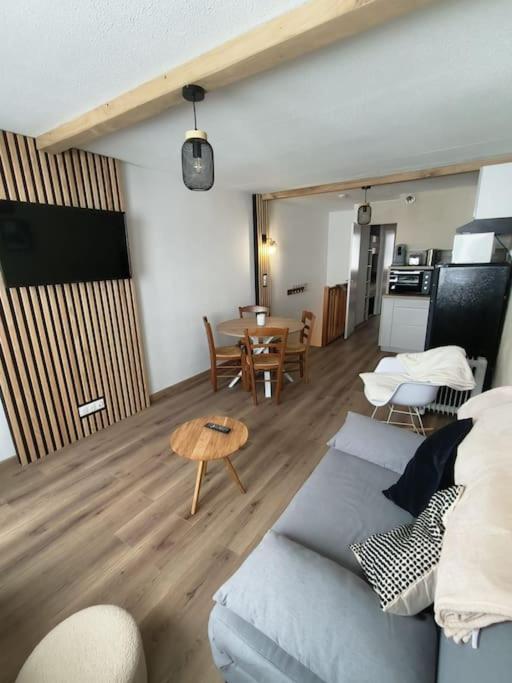 T2 Cosy Au Pied Des Pistes Lejlighed Bagnères-de-Bigorre Eksteriør billede